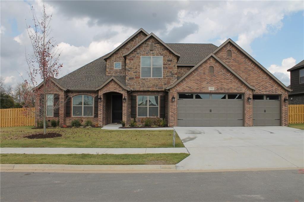 1701 HelenLN, Bentonville, AR 72712