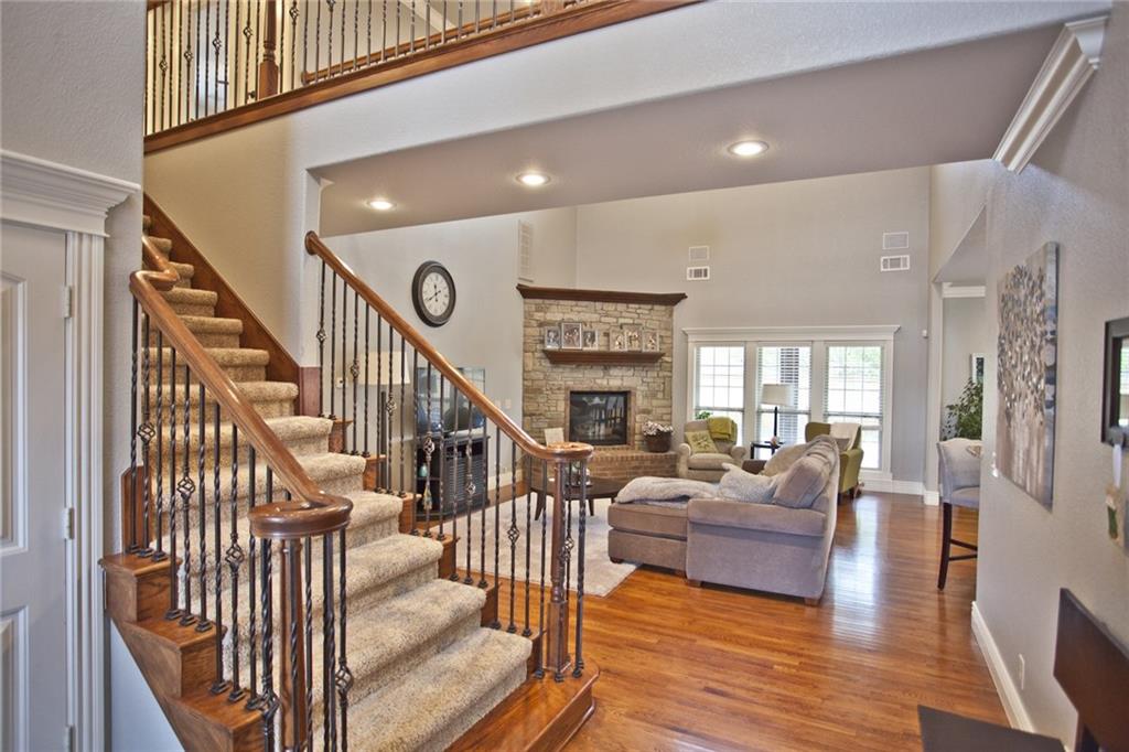 1103SW AmesburyPL, Bentonville, AR 72712