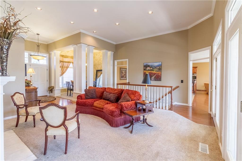 6 GreystoneLN, Bentonville, AR 72712