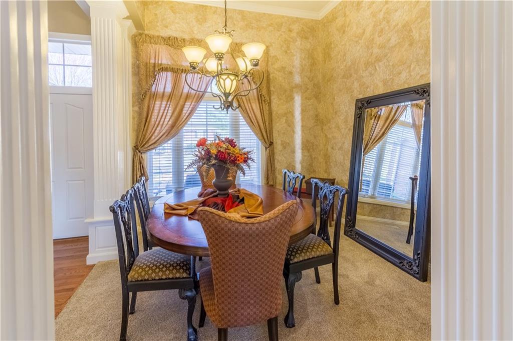 6 GreystoneLN, Bentonville, AR 72712