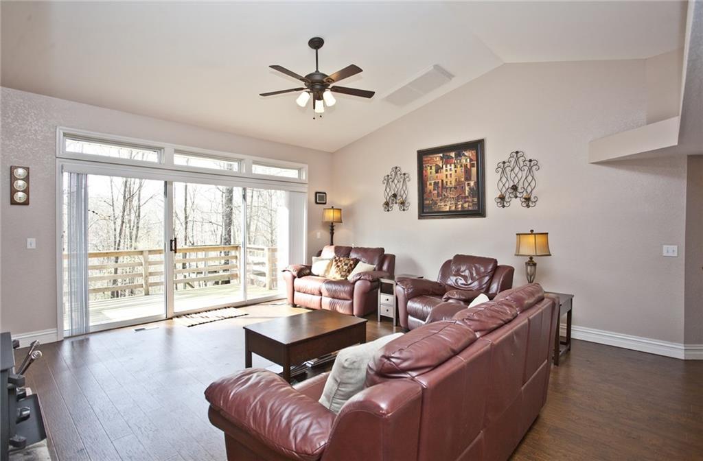8505E PlentywoodRD, Bentonville, AR 72712