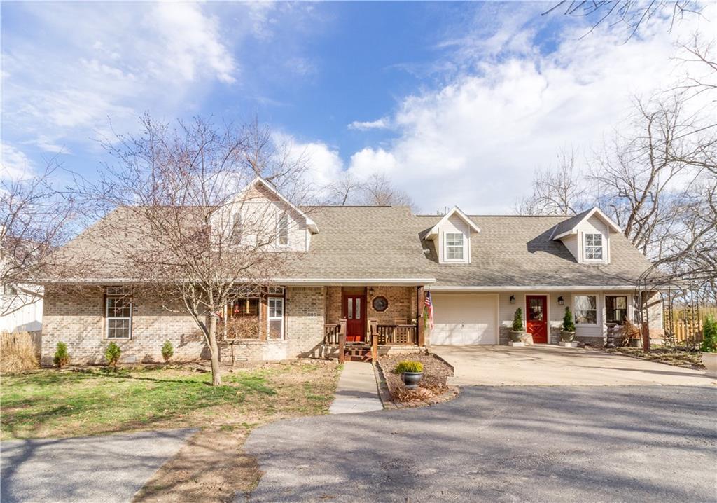 806NE AST, Bentonville, AR 72712