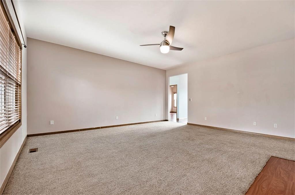 25 HolcombeLN, Bella Vista, AR 72714
