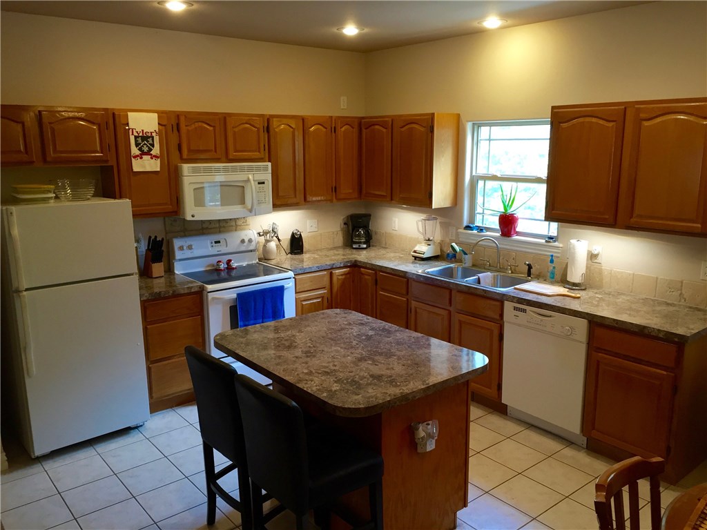 11 St AustellDR, Bella Vista, AR 72714