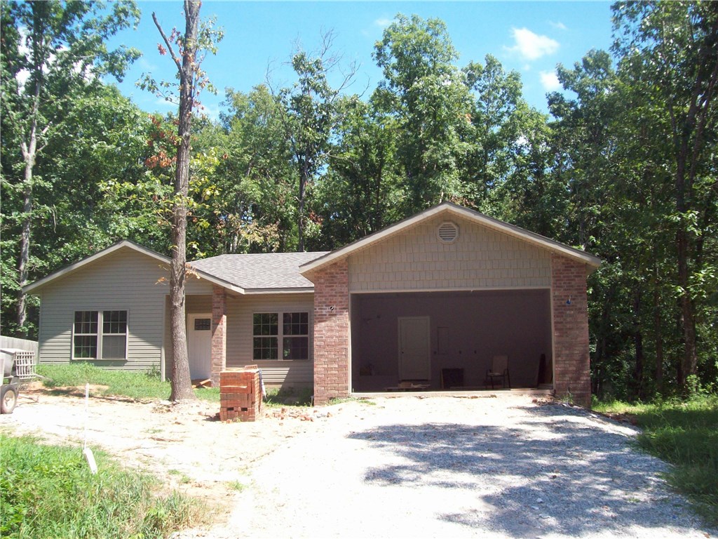 27 OvertonDR, Bella Vista, AR 72714