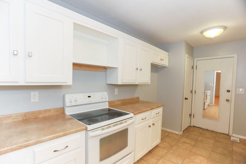 11 AdamsLN, Bella Vista, AR 72715