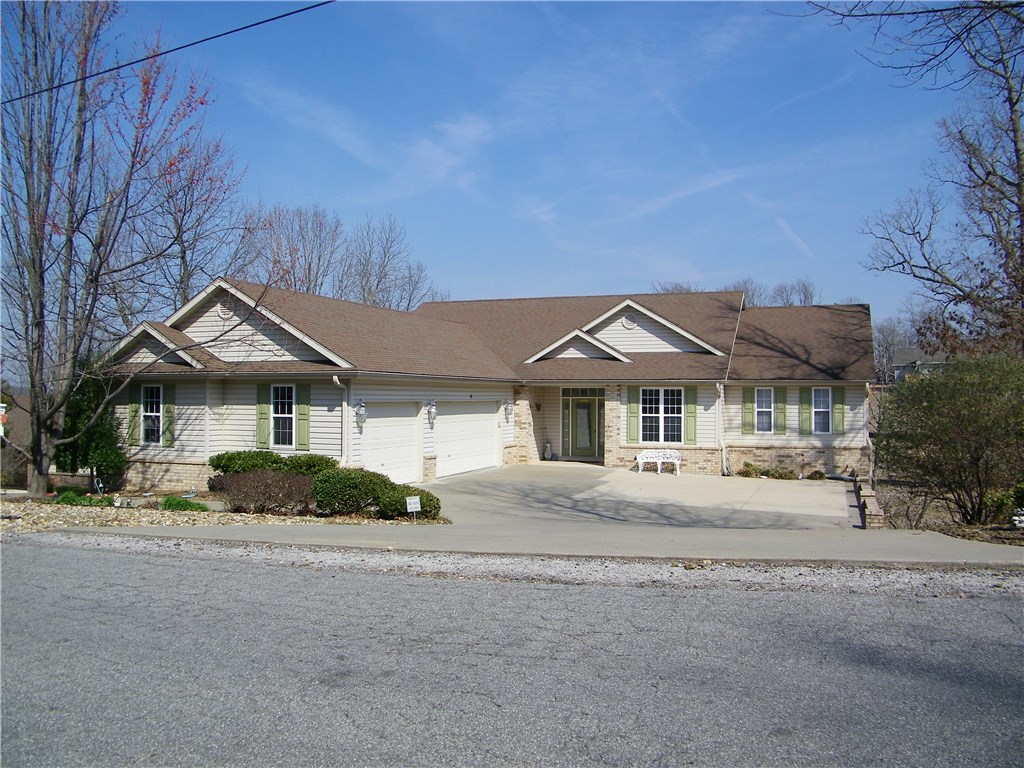 14 MusselburghLN, Bella Vista, AR 72715