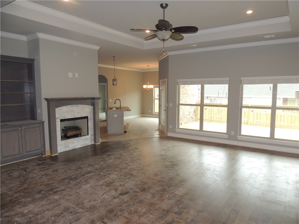 6606W CambridgeAVE, Rogers, AR 72718