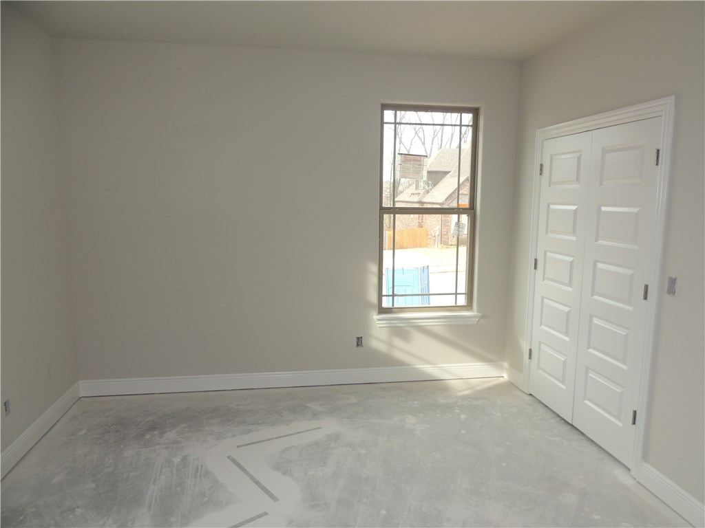 6608W CambridgeAVE, Rogers, AR 72718
