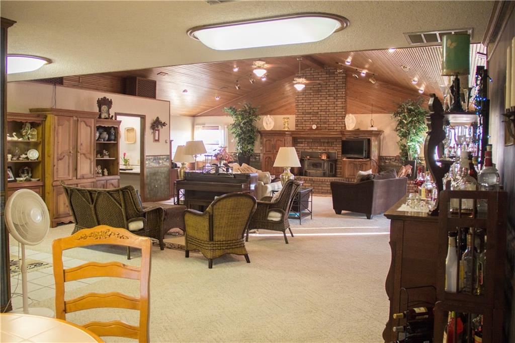 353 SebaRD, Centerton, AR 72719