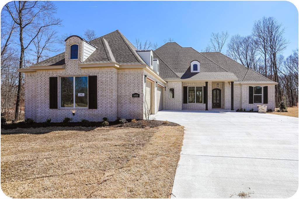 1450 Le ChesnayDR, Centerton, AR 72719