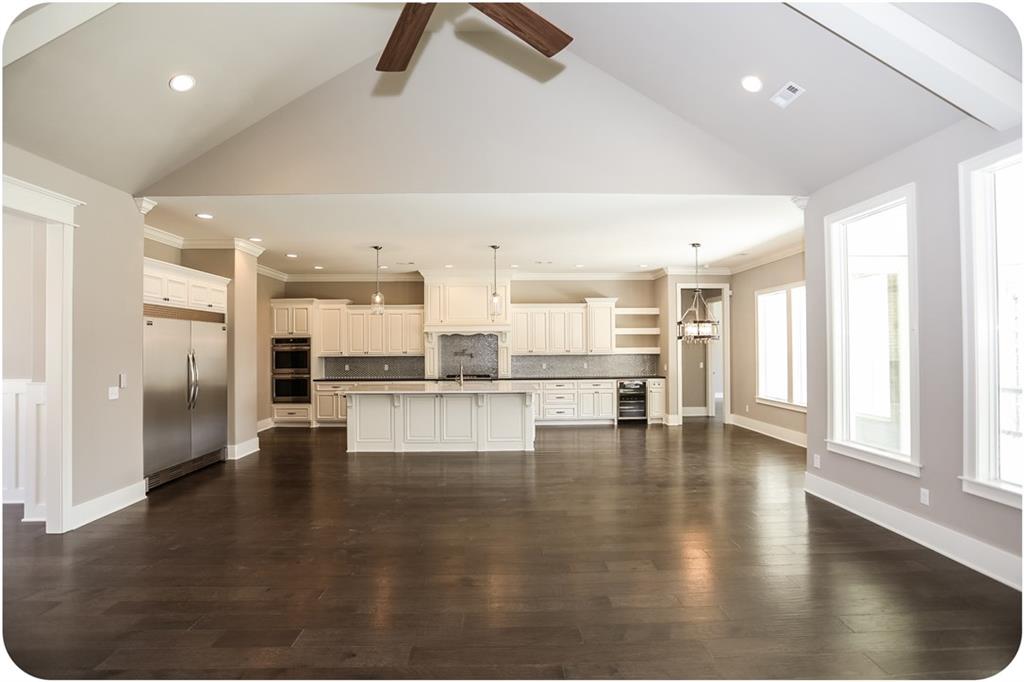 1450 Le ChesnayDR, Centerton, AR 72719