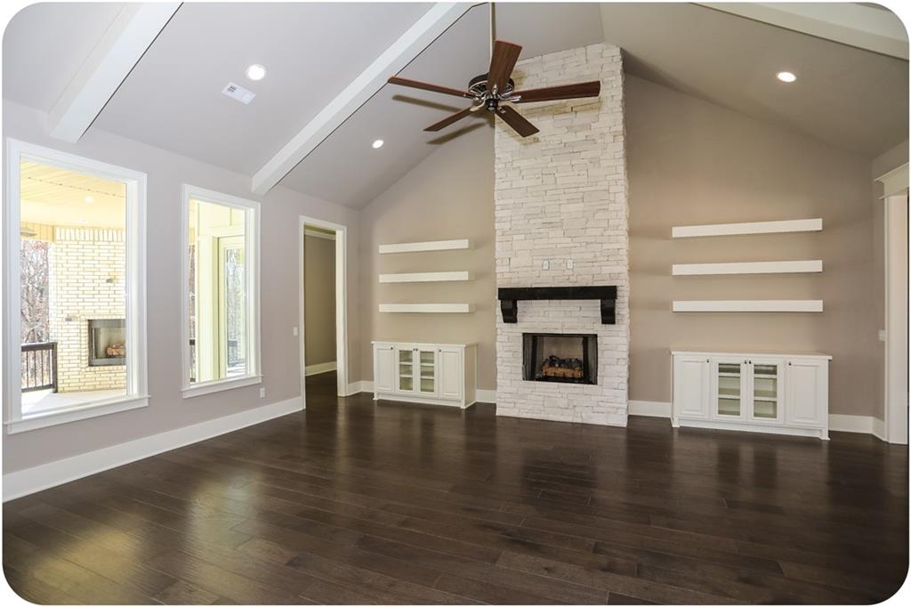 1450 Le ChesnayDR, Centerton, AR 72719