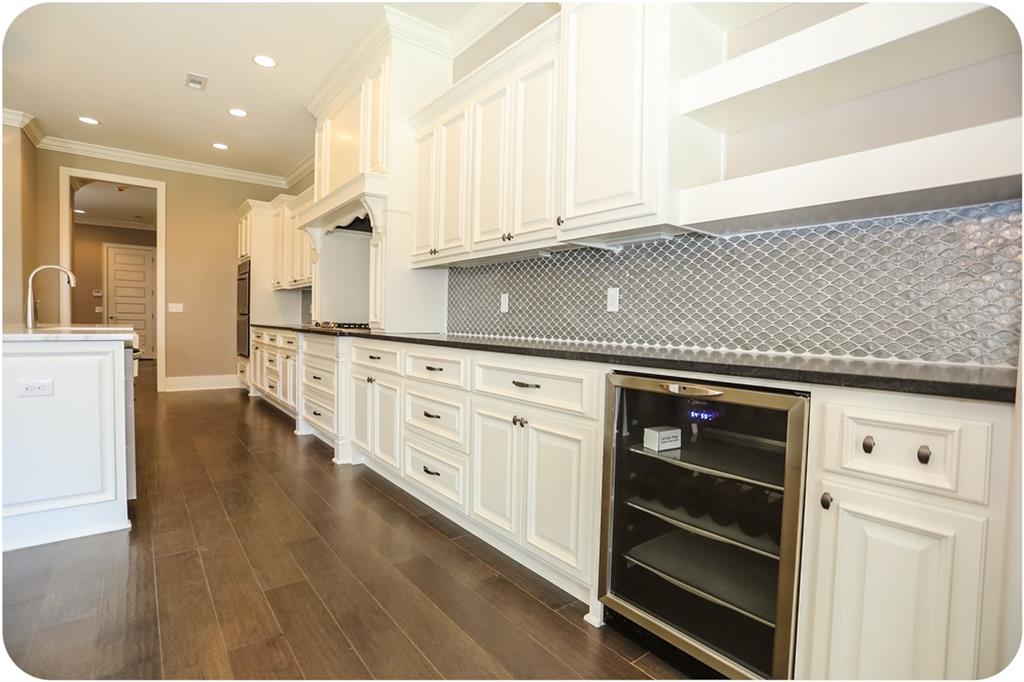 1450 Le ChesnayDR, Centerton, AR 72719