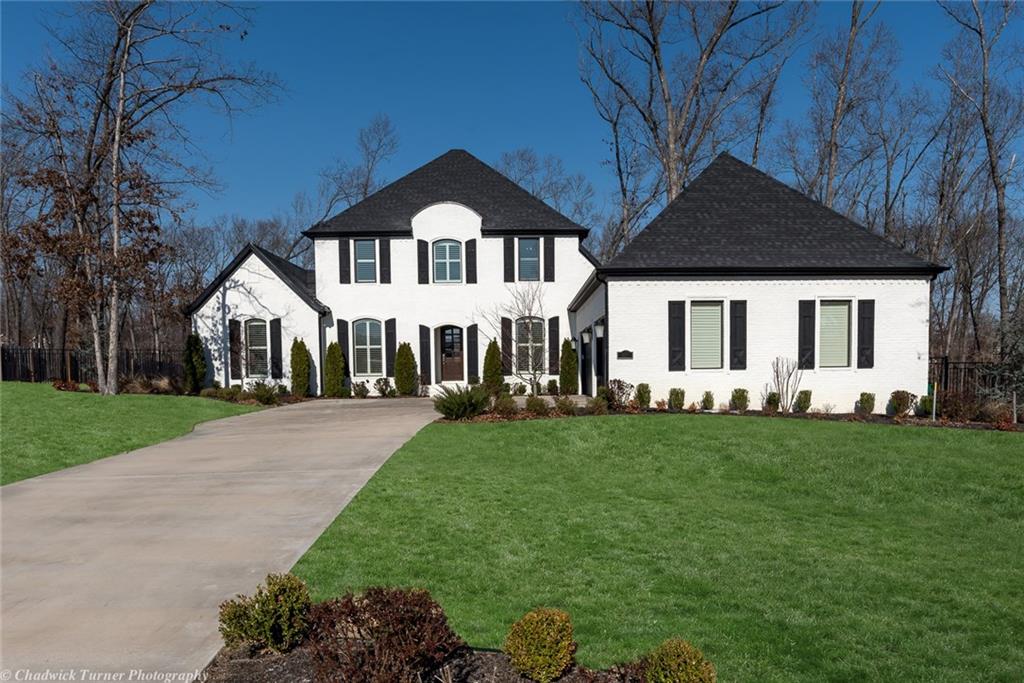 1316 RoyalAVE, Centerton, AR 72719