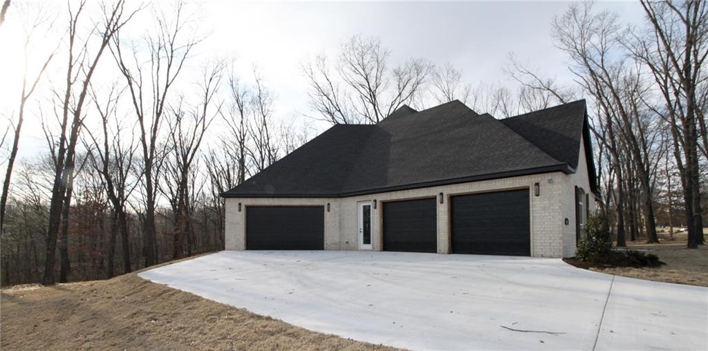 1311 RoyalAVE, Centerton, AR 72719