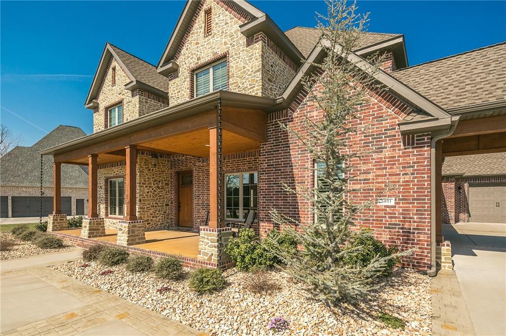 3431 Oak TreeDR, Centerton, AR 72719