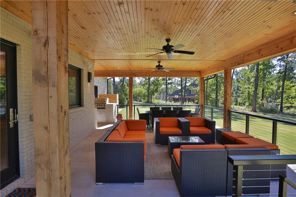 1411 Le ChesnayDR, Centerton, AR 72719