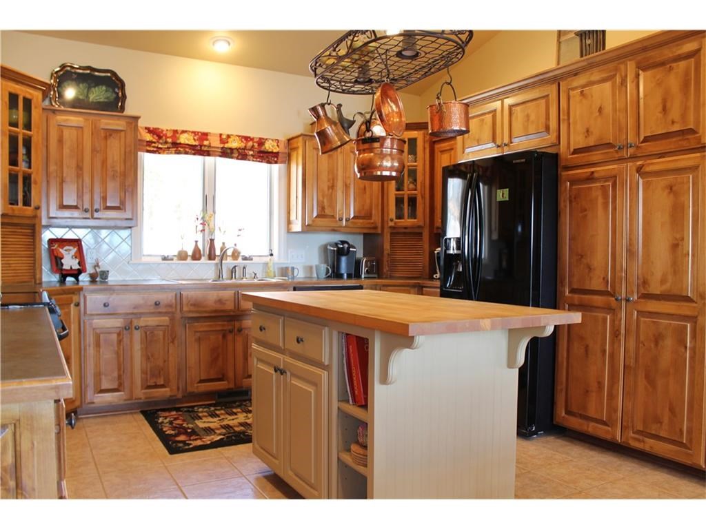 22216 Far SideLN, Garfield, AR 72732