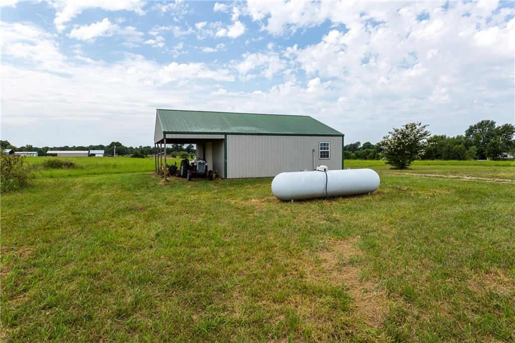 13250 Taylor OrchardRD, Gentry, AR 72734