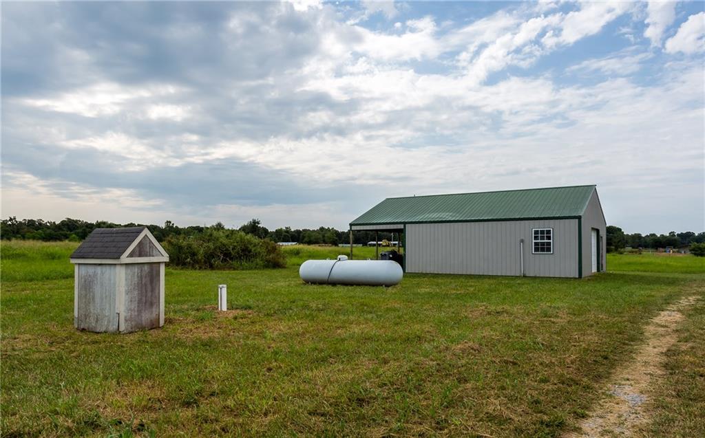 13250 Taylor OrchardRD, Gentry, AR 72734