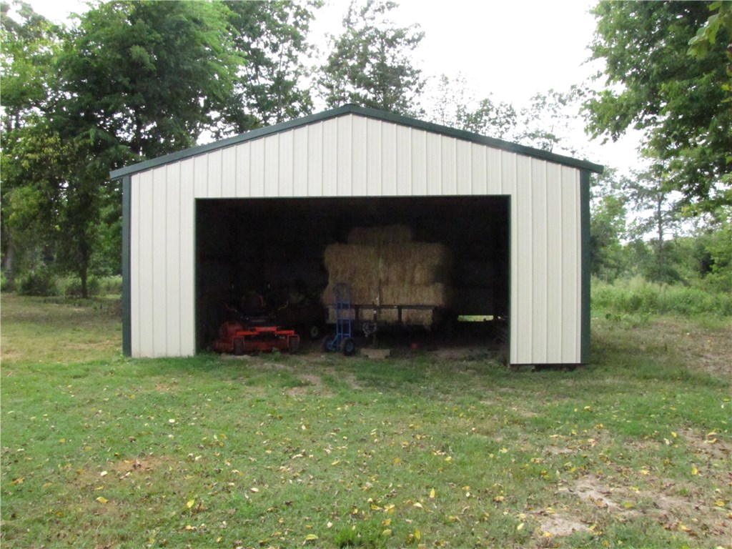 21093 Highway 72, Gravette, AR 72736