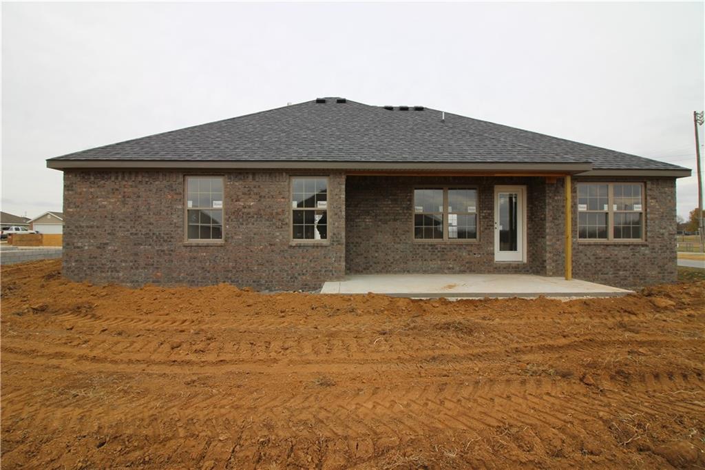 801SW AlmondST, Gravette, AR 72736