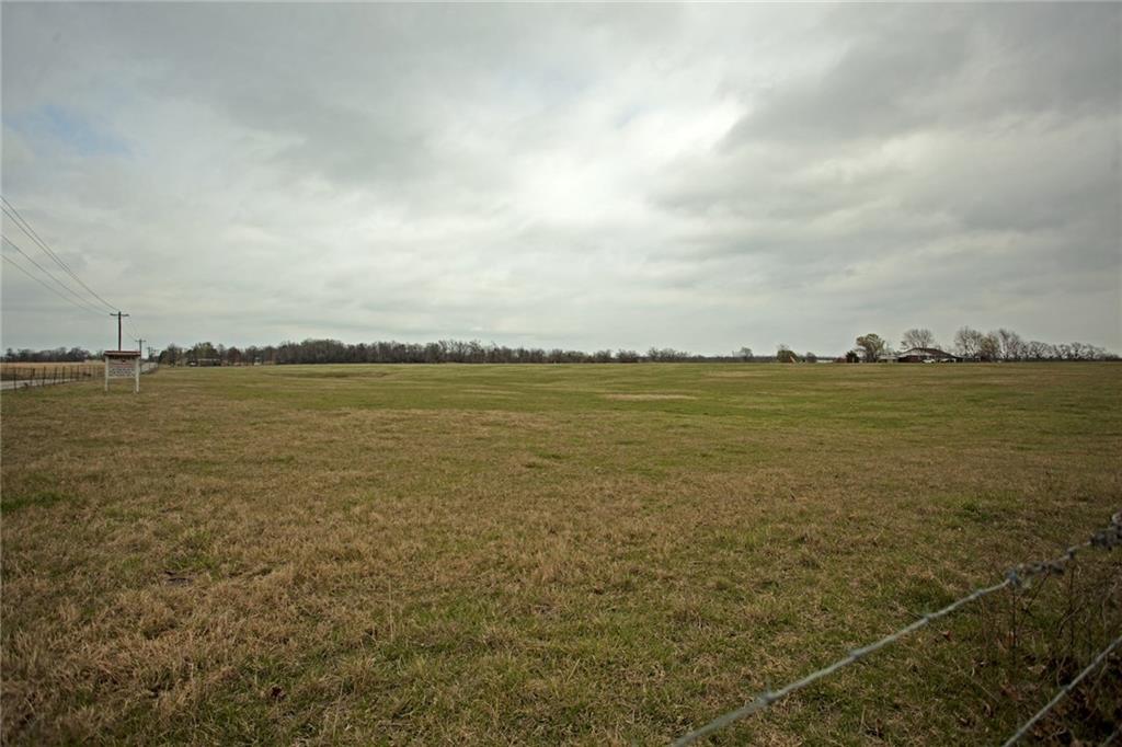 22300 Leonard RanchRD, Gravette, AR 72736