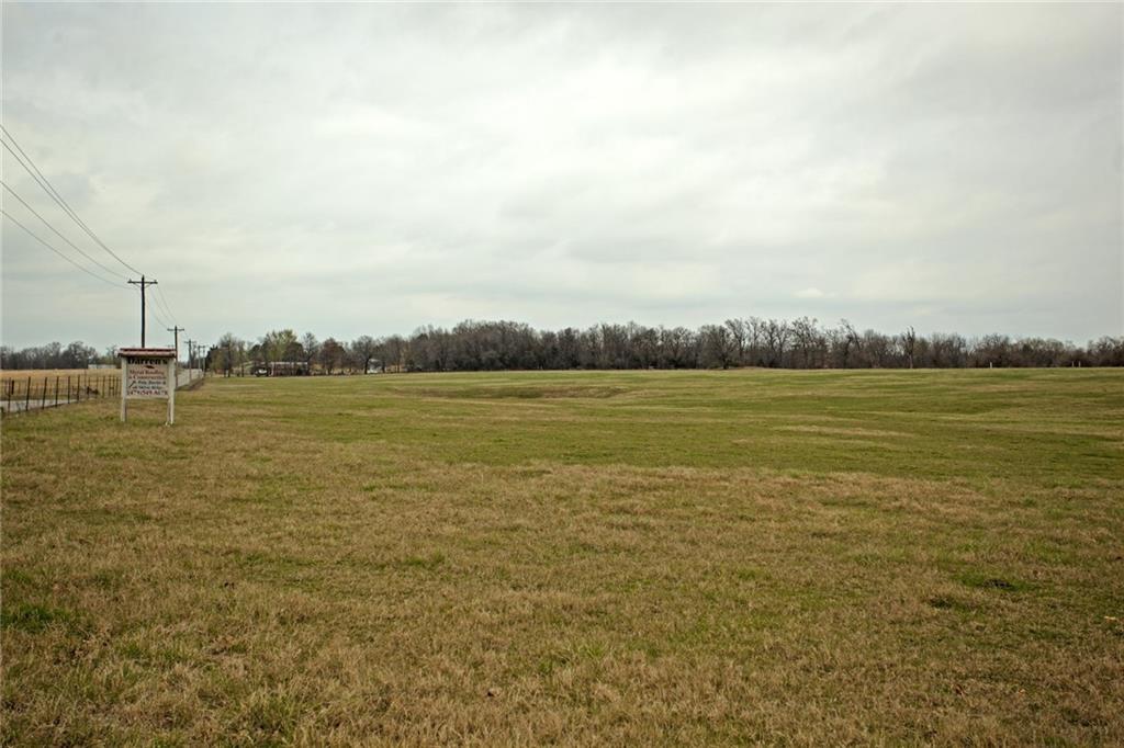 22300 Leonard RanchRD, Gravette, AR 72736