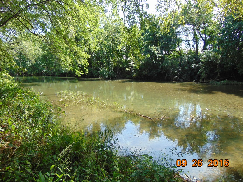 6437S Highway 21, Huntsville, AR 72740