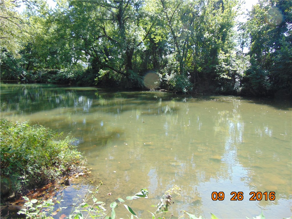 6437S Highway 21, Huntsville, AR 72740