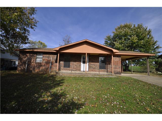 209 Cedar HtsHuntsville, AR, 72740Madison County