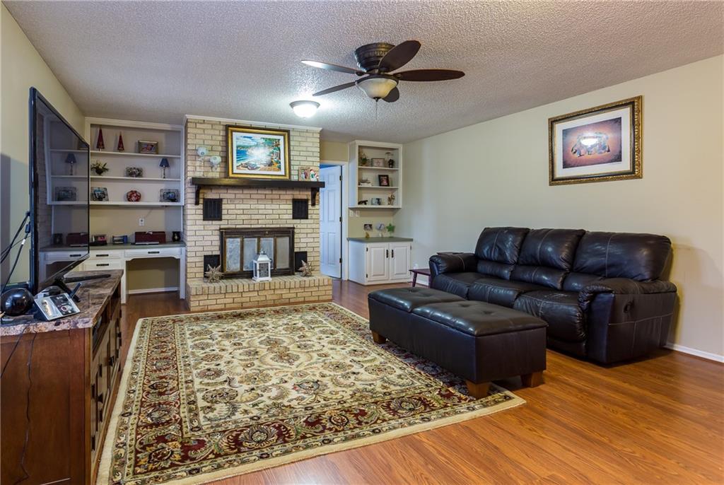 15145 BeechDR, Lowell, AR 72745