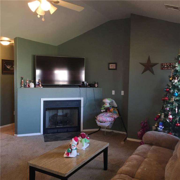 1400 SpruceST, Pea Ridge, AR 72751