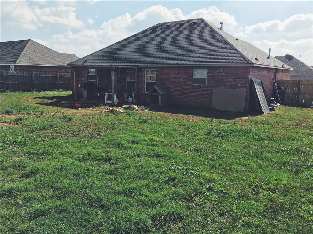 1400 SpruceST, Pea Ridge, AR 72751