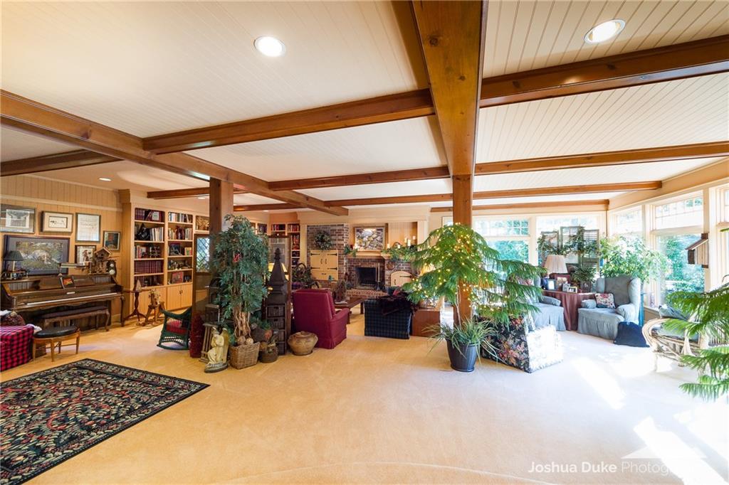 11007 PioneerRD, Prairie Grove, AR 72753