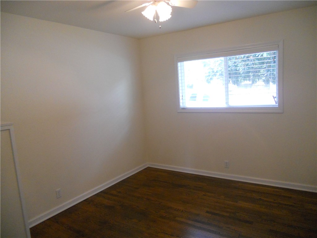 802 8thST, Rogers, AR 72756