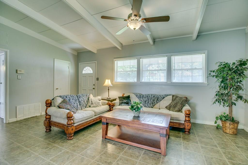 620S DixielandRD, Rogers, AR 72756
