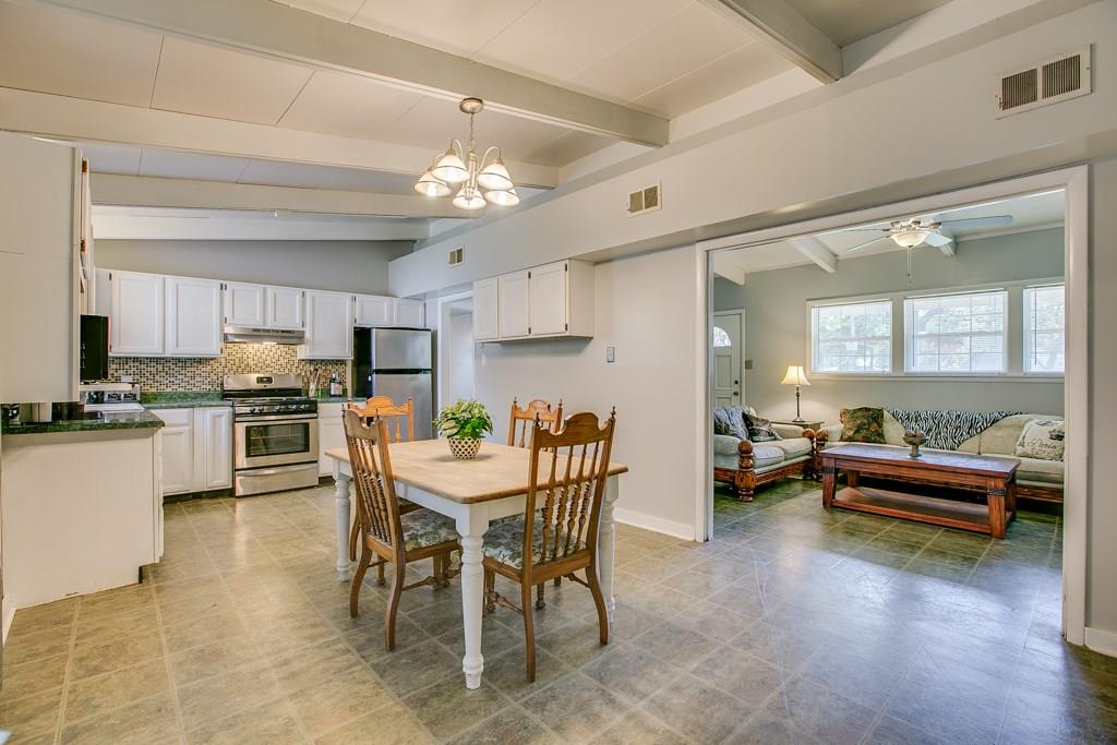 620S DixielandRD, Rogers, AR 72756
