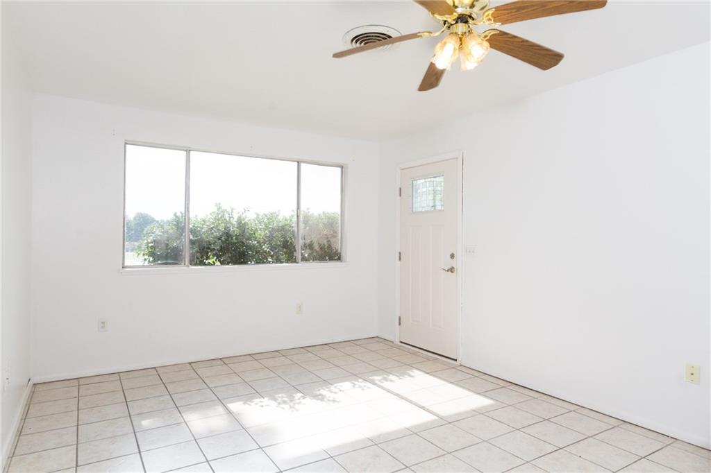 1306 6thST, Rogers, AR 72756