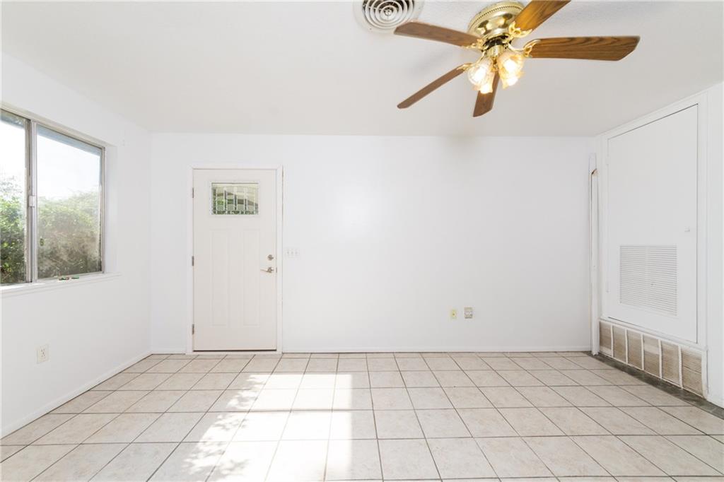 1306 6thST, Rogers, AR 72756