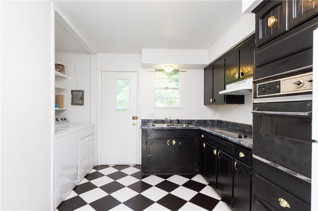 1306 6thST, Rogers, AR 72756