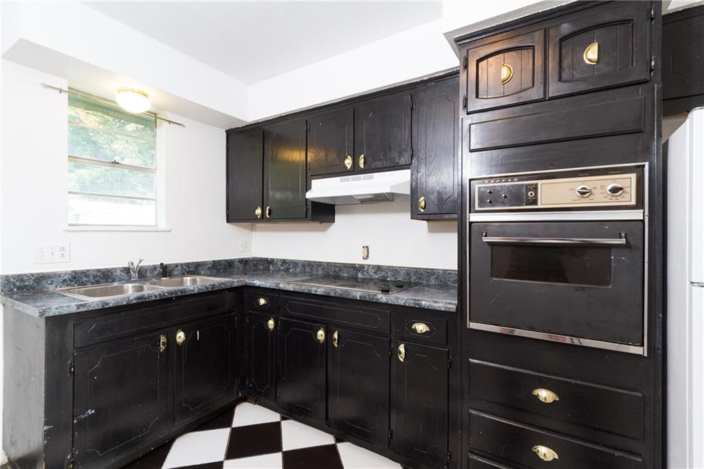 1306 6thST, Rogers, AR 72756