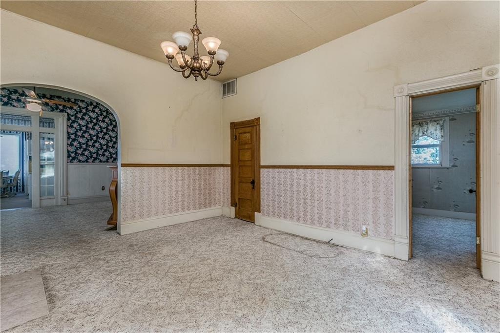 421 PoplarST, Rogers, AR 72756