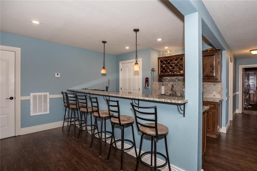 16240 KostnerDR, Rogers, AR 72756
