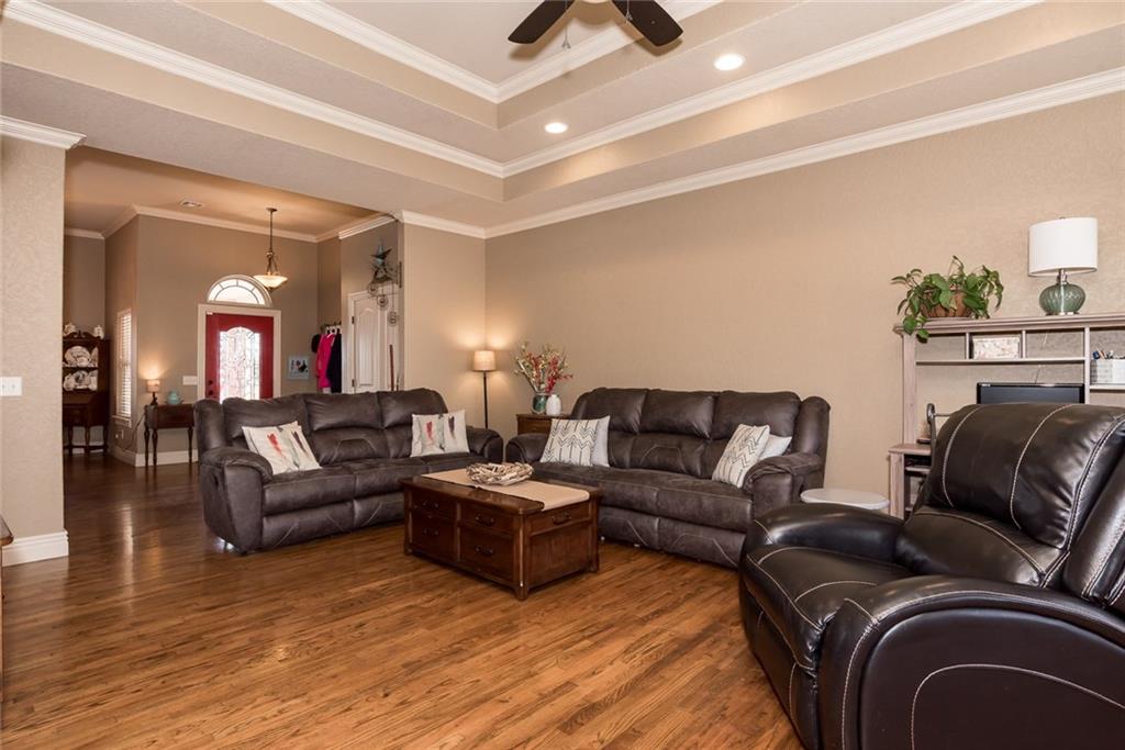 16240 KostnerDR, Rogers, AR 72756