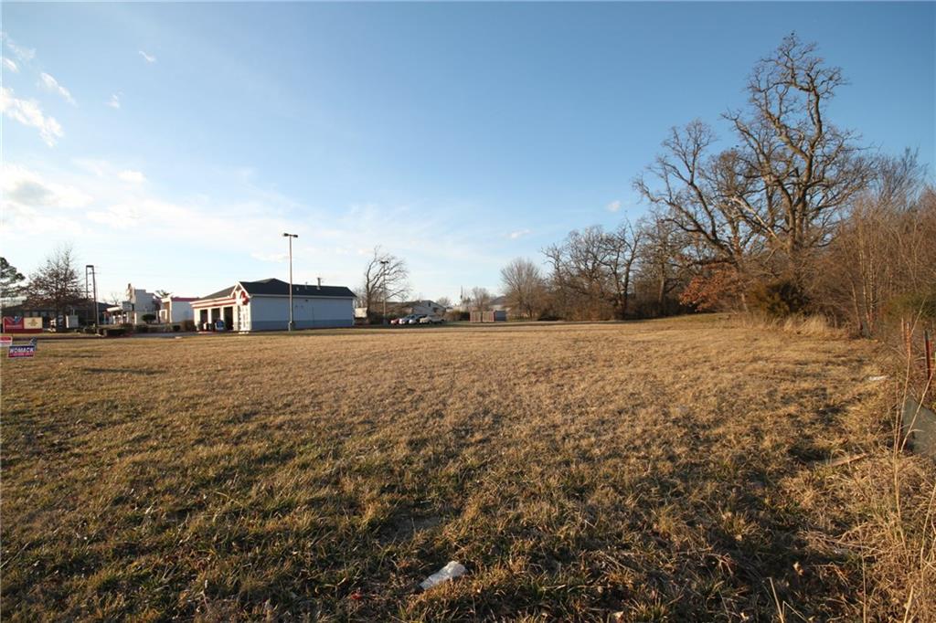 3405 WalnutST, Rogers, AR 72756