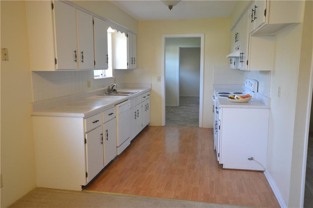 1401W BonnieLN, Rogers, AR 72758