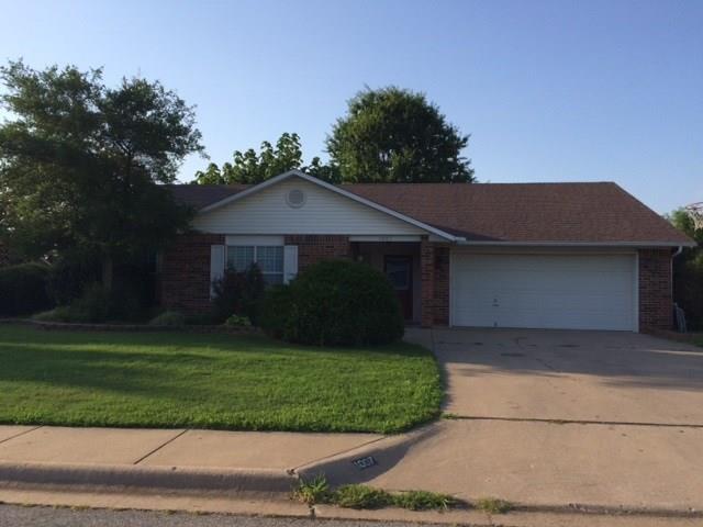 1007 Green AcresDR, Rogers, AR 72758