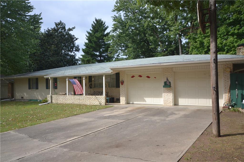 1916S 11thST, Rogers, AR 72758